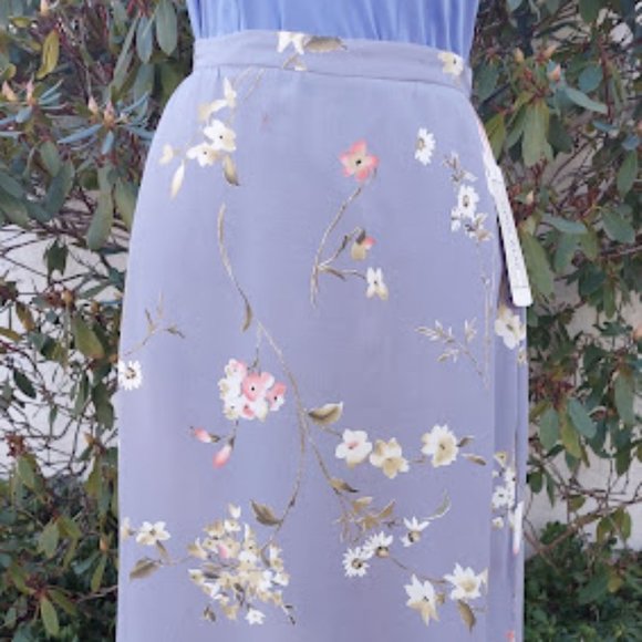 NWT SIZE 10 Waist=30" Jones Wear long rayon wisteria color floral skirt - Picture 1 of 2